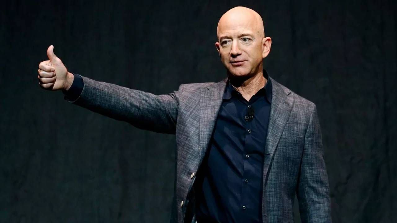 Jeff Bezos (1)-1