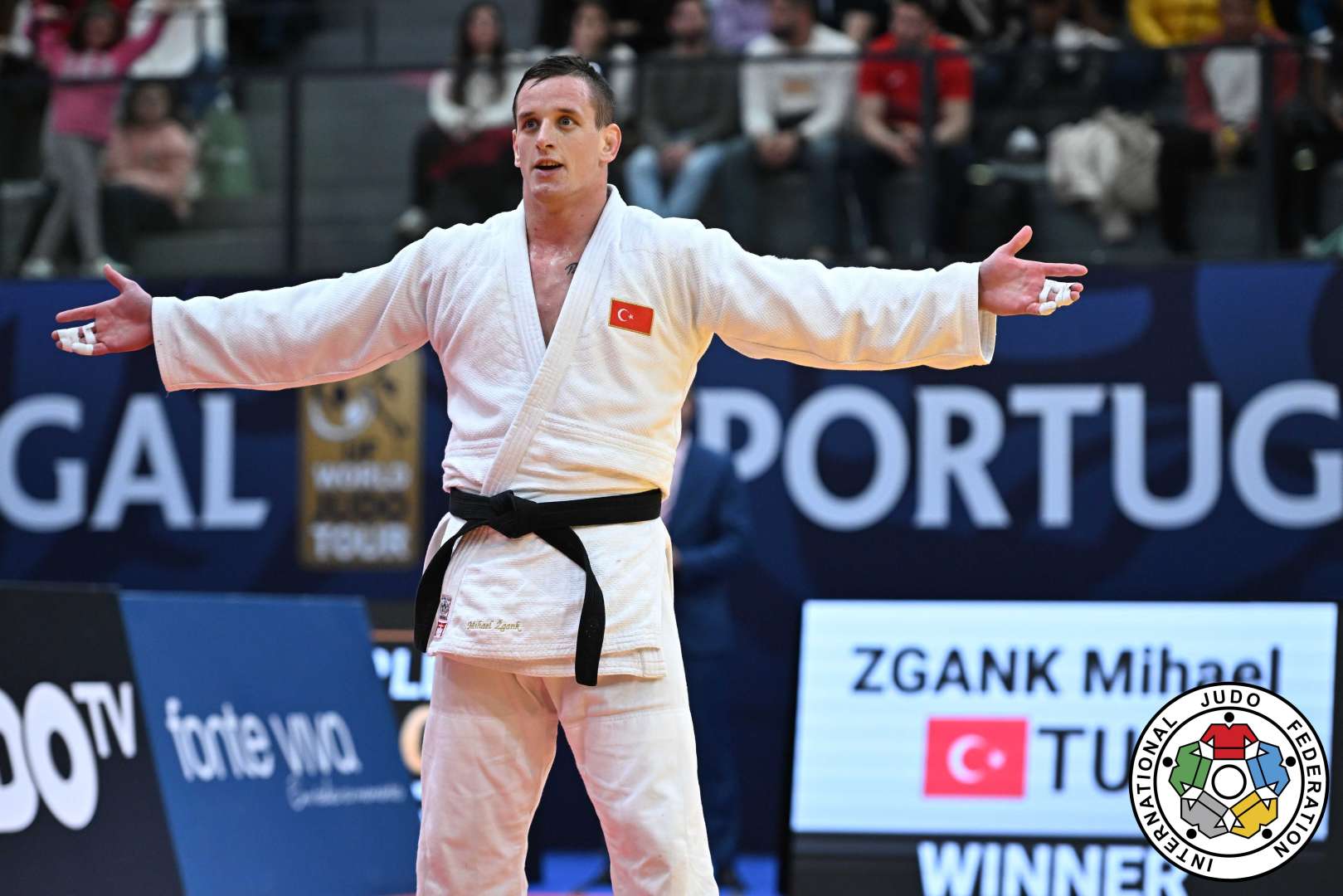 Mikail Özerler (3)