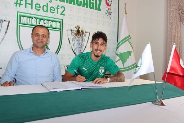 Yozgat’ta Forma Giymişti Muğlaspor’la Anlaştı