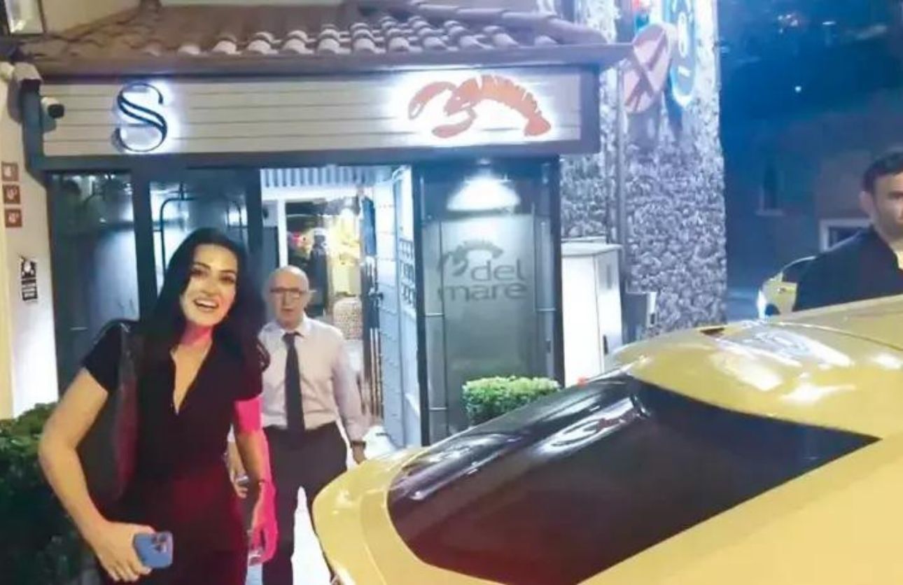 Esra Bilgiç Faruk Sabancı (1)
