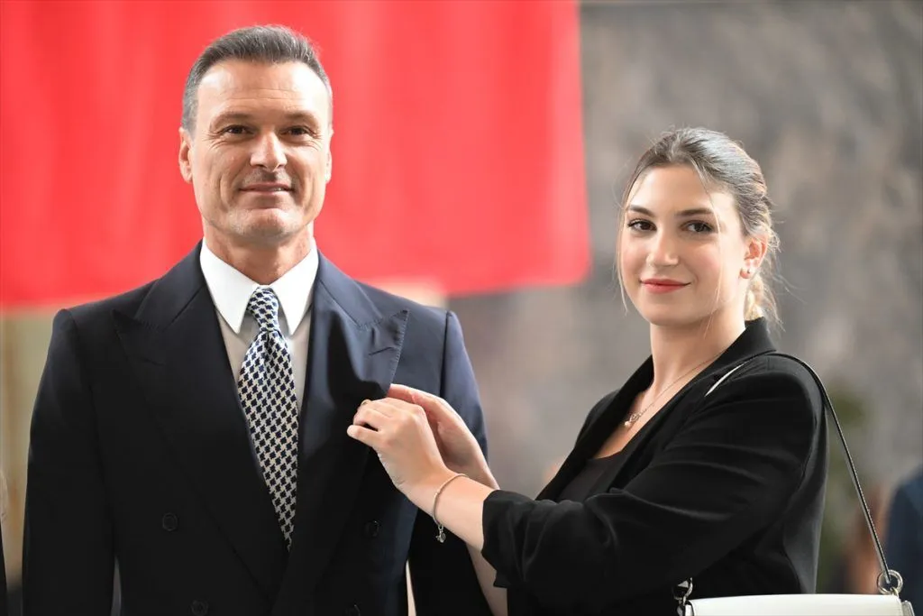 Cansel Özzengin Kimdir Alpay Özalan'ın Eşi Kimdir (1)-1