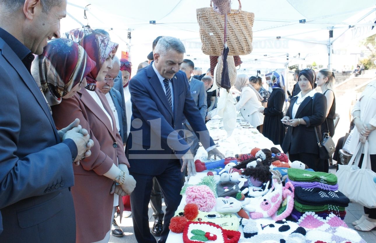 Yozgat’ta Ilk Kez Açıldı! Cumhuriyet Meydanında Sergileniyor (4)