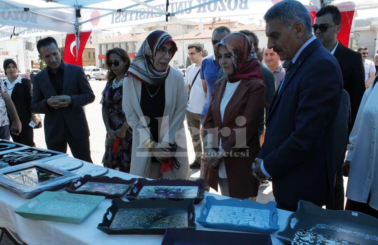 Yozgat’ta Ilk Kez Açıldı! Cumhuriyet Meydanında Sergileniyor (6)