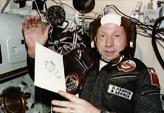 Aleksey Leonov Kimdir
