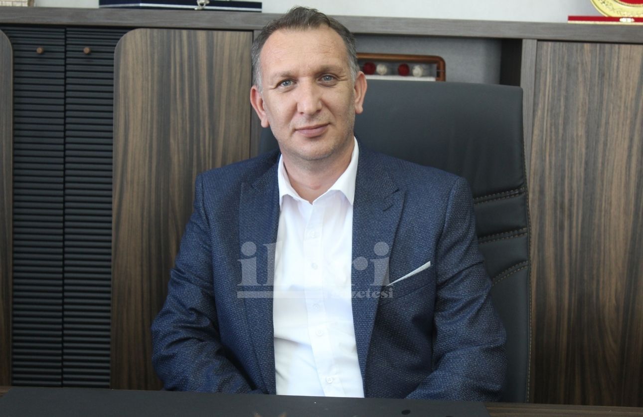 Ömer Açikel (2)