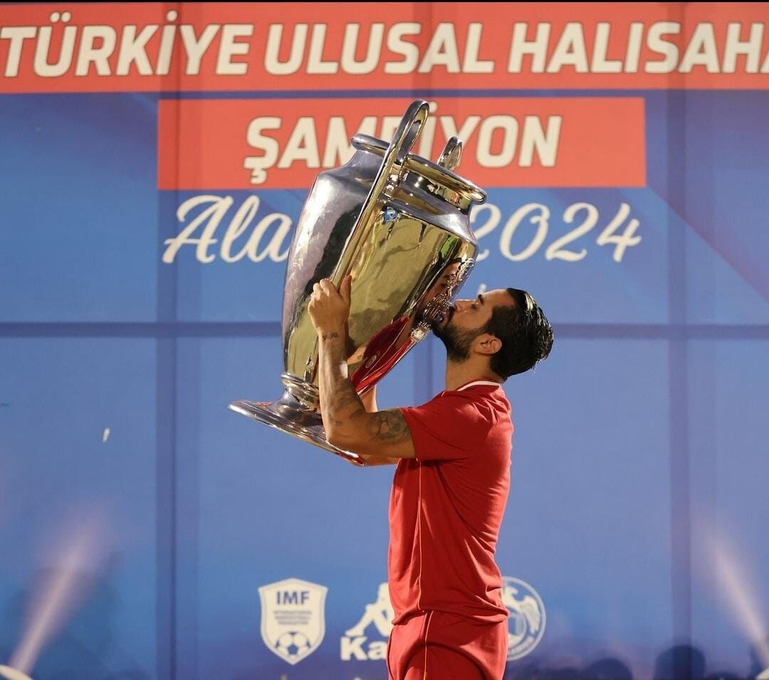 Zorbey Erkoçkar Kimdir (3)