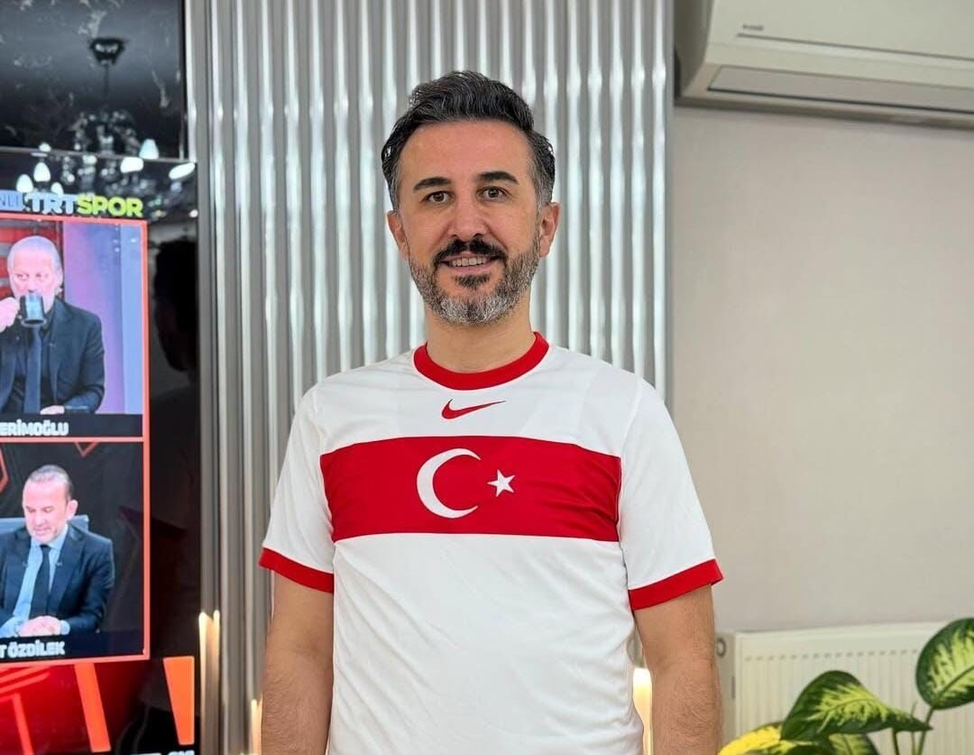 Bülent Uslu Kimdir