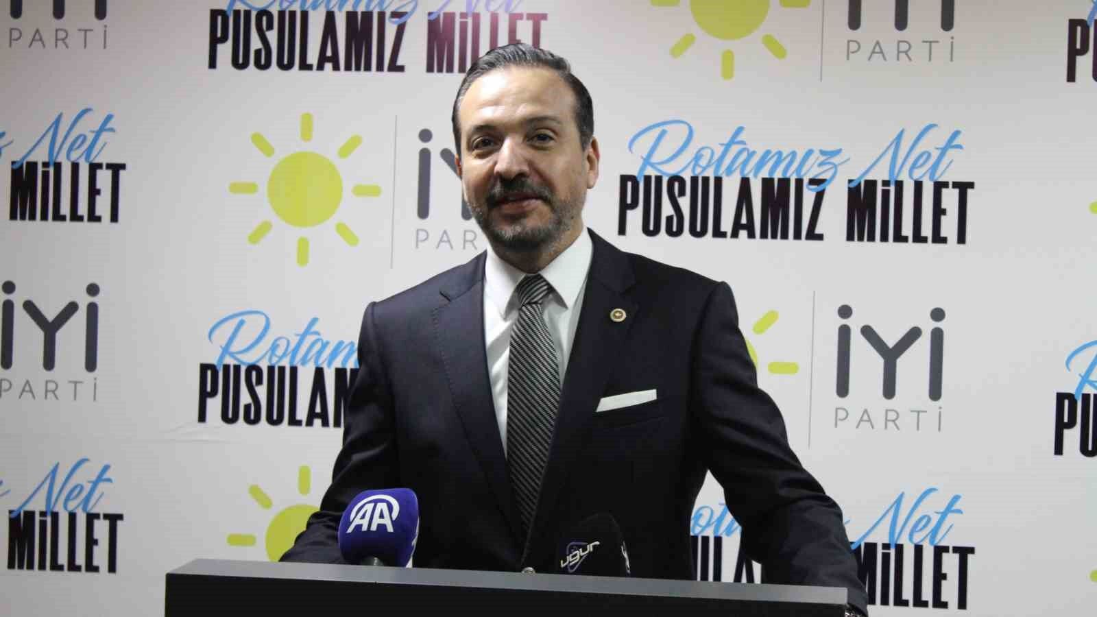 Kürşad Zorlu Kimdir2