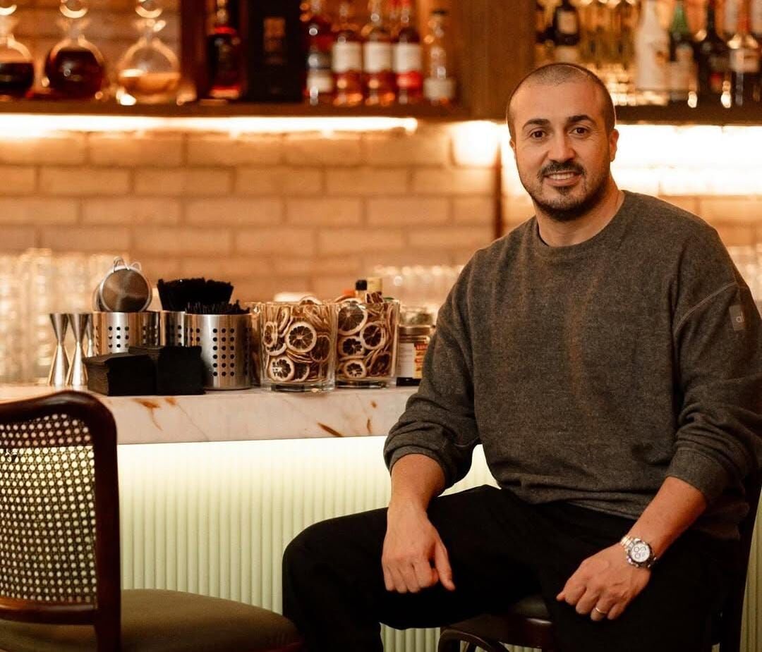 Mustafa Aksakallı Kimdir1
