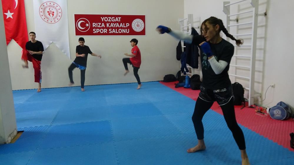 Dedesi Antrenörlük Yaptı Türkiye Şampiyonu Oldu 3