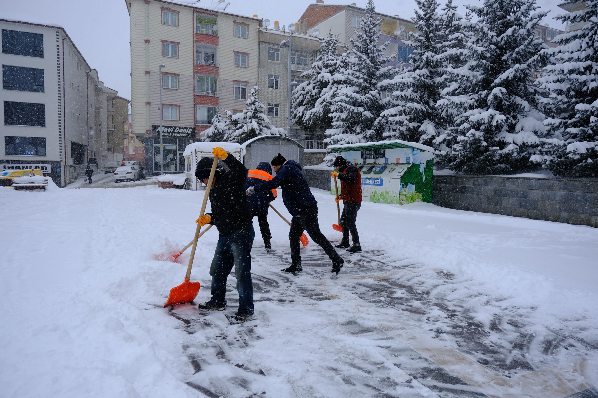 Çalışmalar Aralıksız