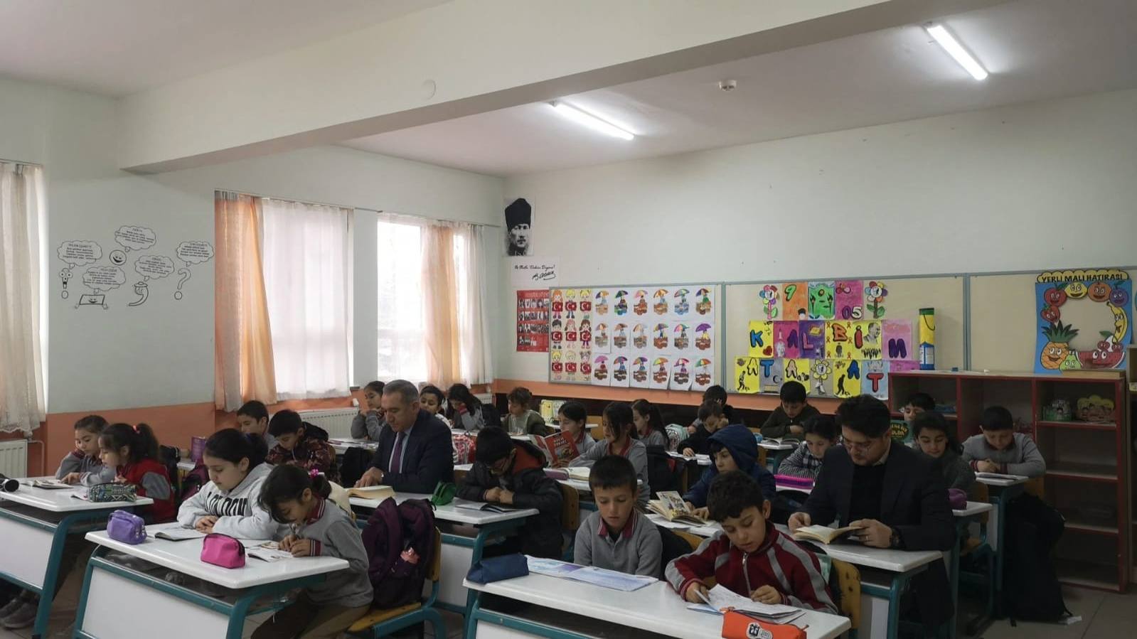 Her Sayfada Yeni Dünyalar! 3