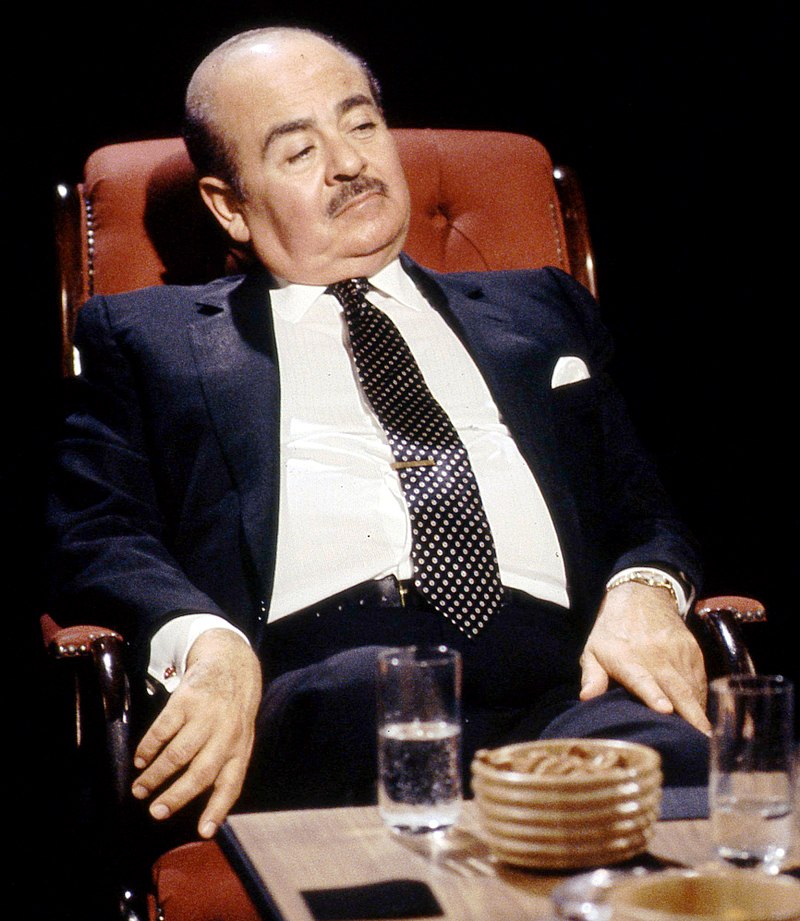 Adnan Kaşıkçı Kimdir1