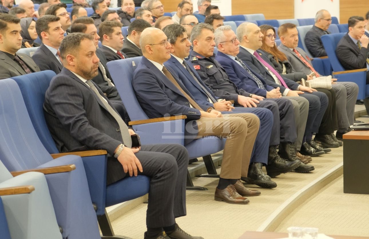 Yozgat Vali̇si̇, Sokak Hayvanlariyla İlgi̇li̇ Beledi̇yeleri̇ Uyardi (2)