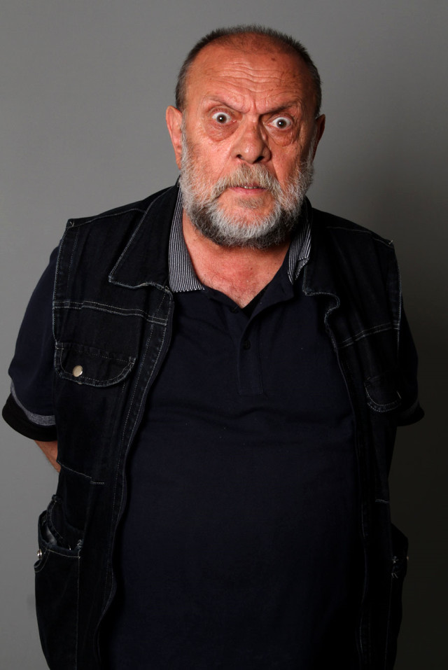 Emin Gümüşkaya Kimdir1