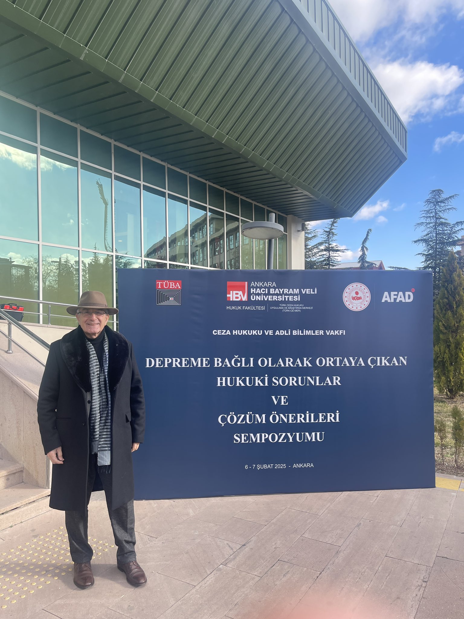 Adem Sözüer Kimdir