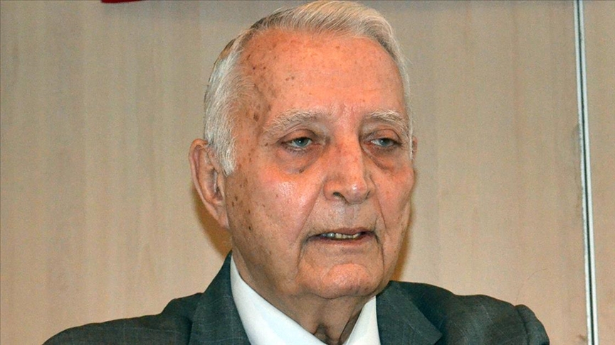 Ergun Özbudun Kimdir