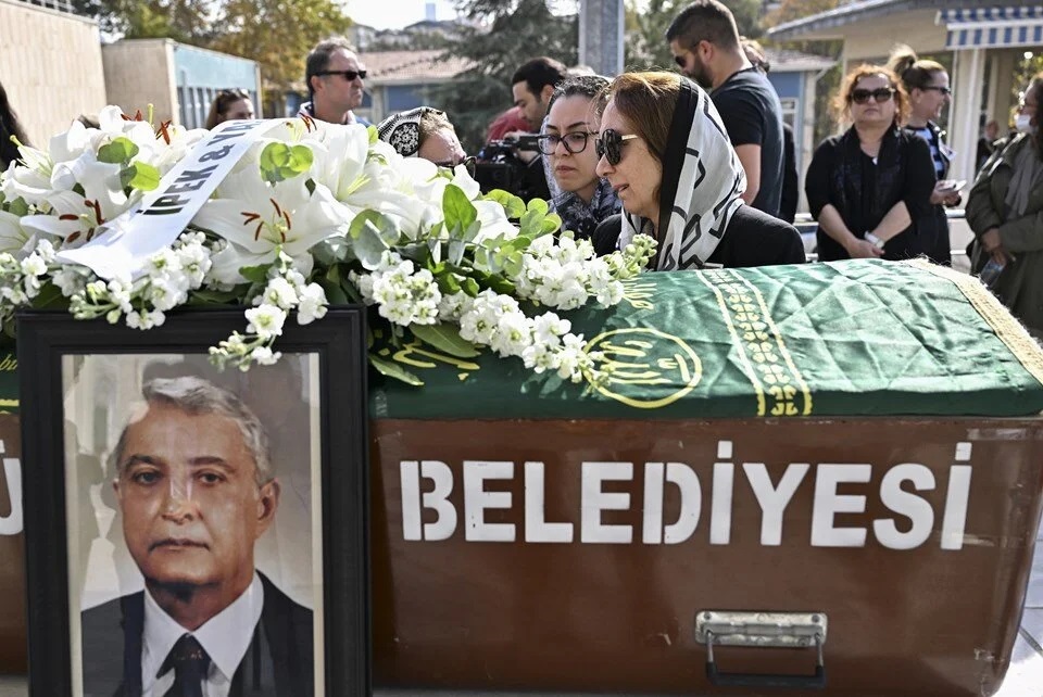Ergun Özbudun Kimdir2