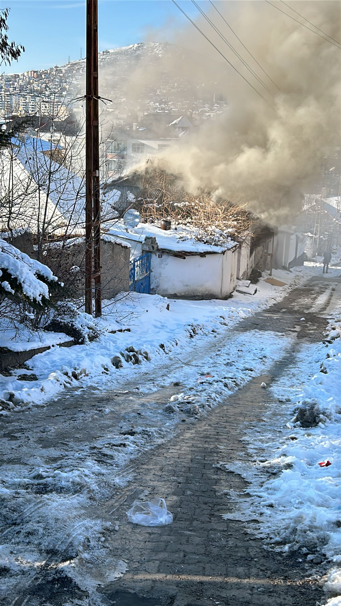 Eski Bir Evde Yangın Çıktı1