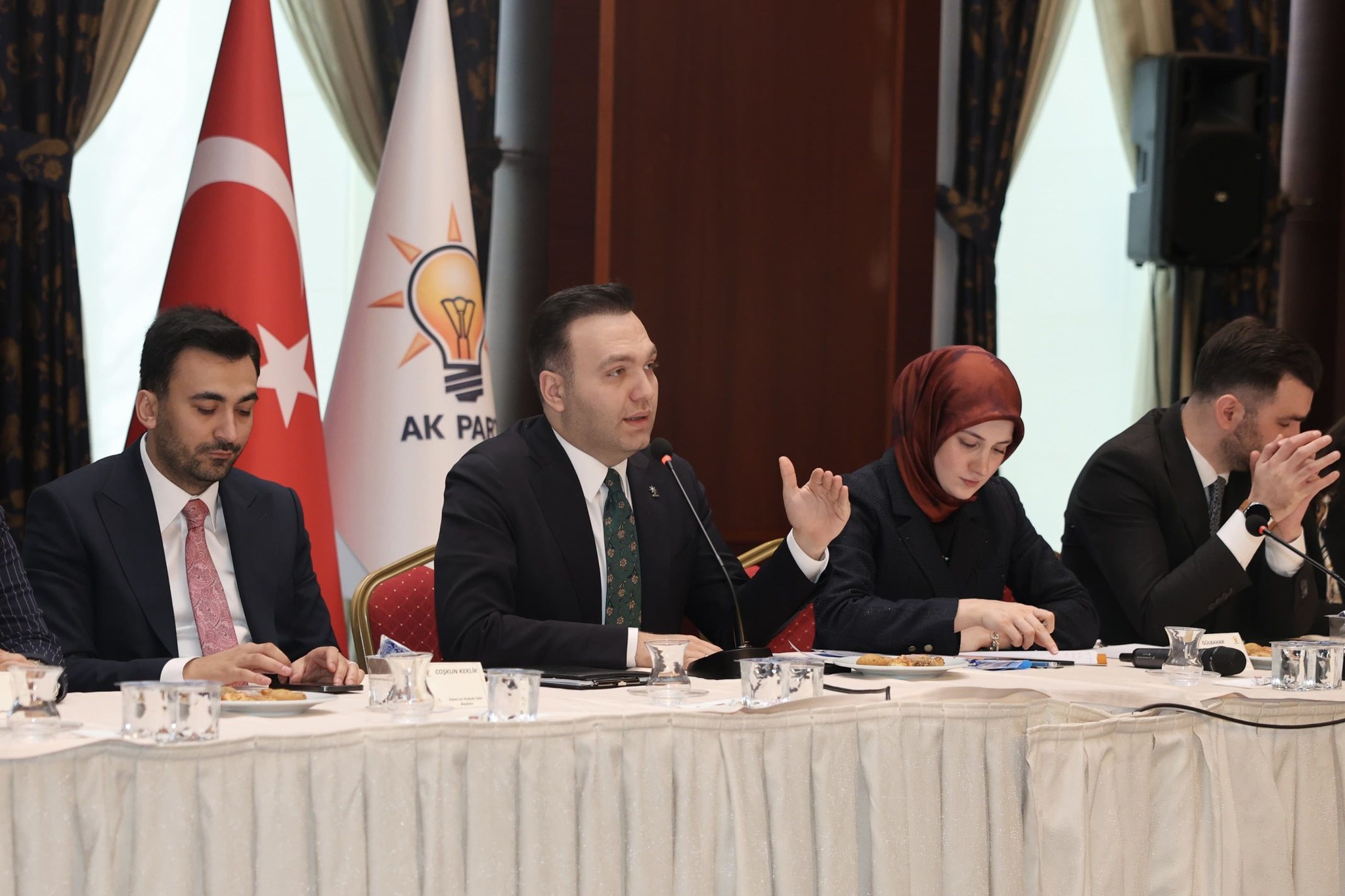 Ramazan’da Gençlerimizle Birlikte Olacağız