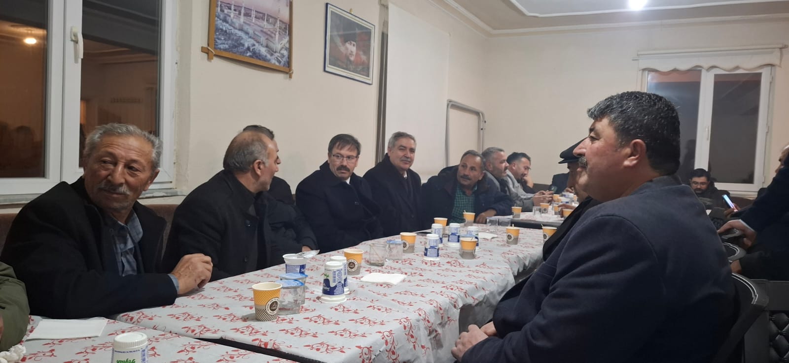 Ak Parti Muhtarlarla Buluştu1