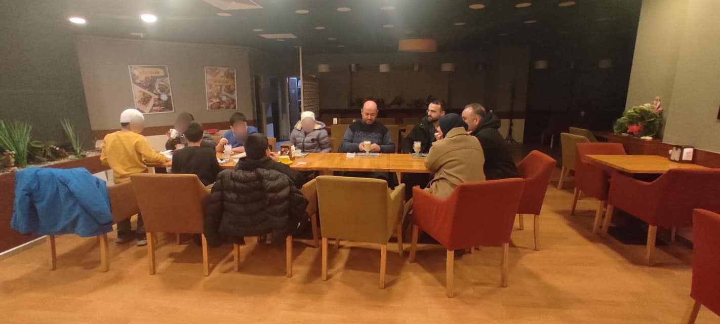 Çocuklarla Bir Araya Geldi3
