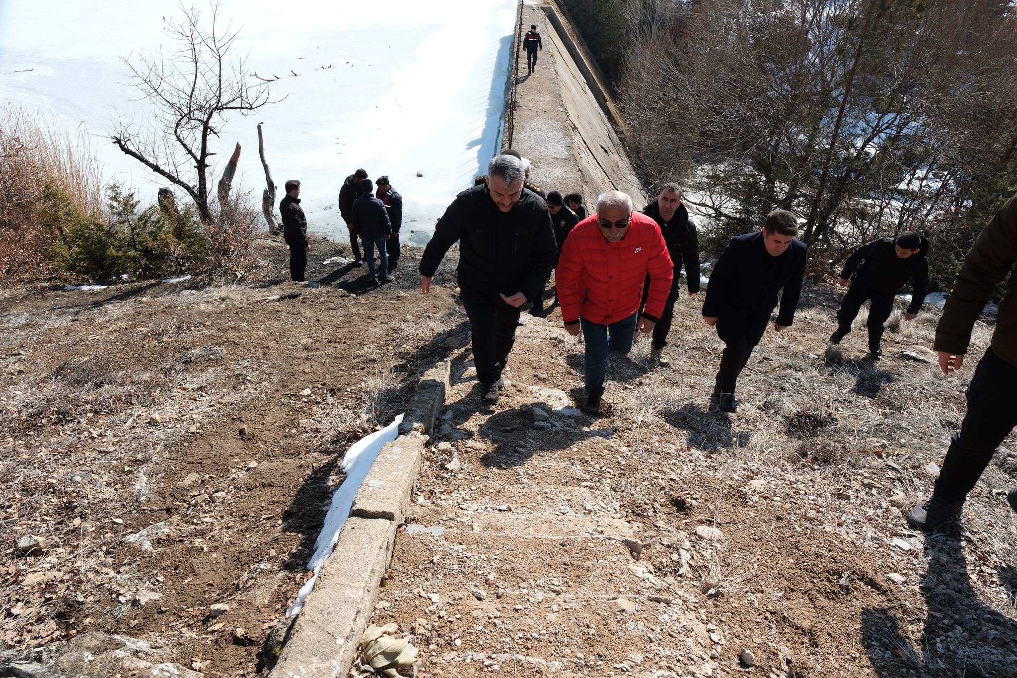 Arama Çalışmaları Devam Ediyor