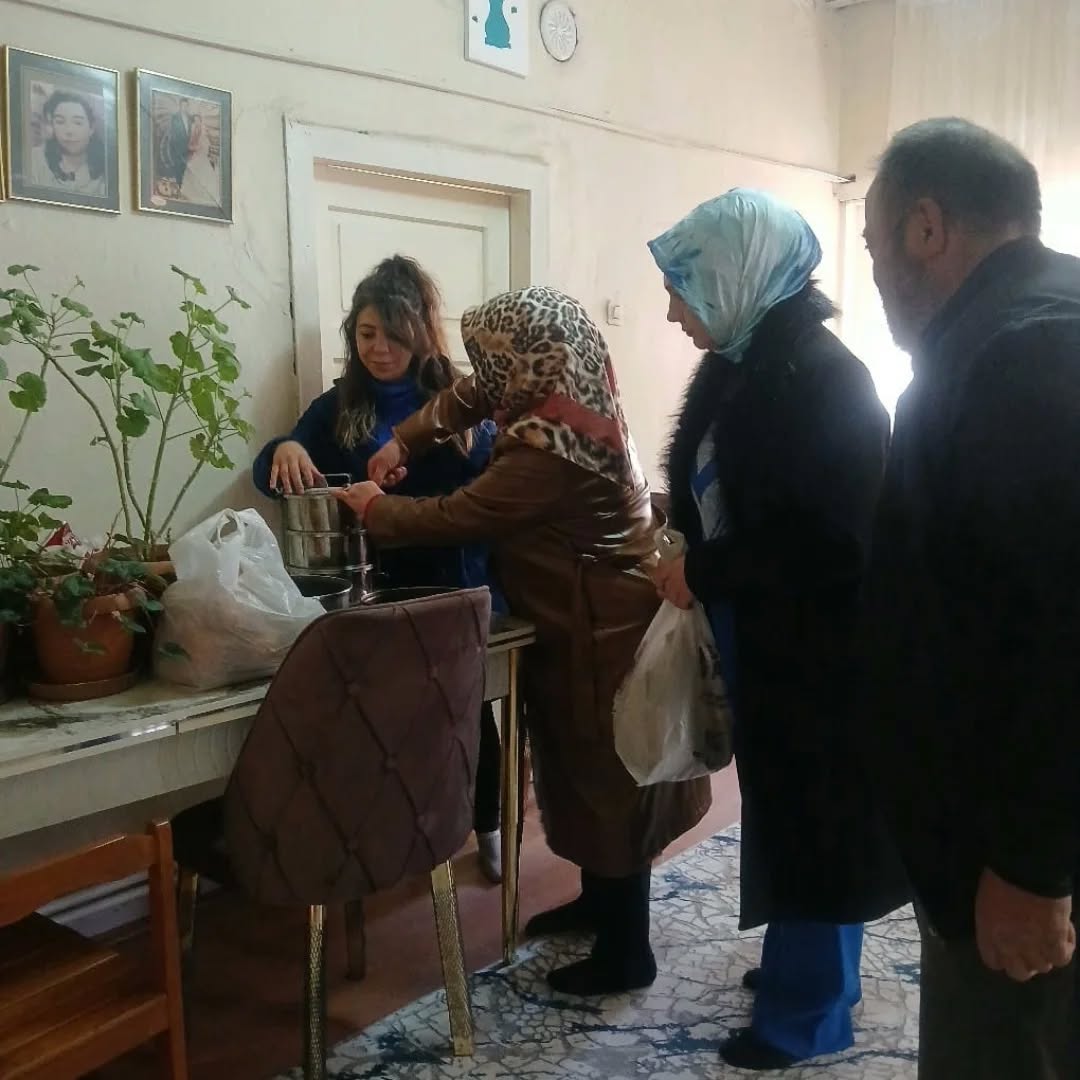 Gönül Sofrasında Buluşuyorlar1