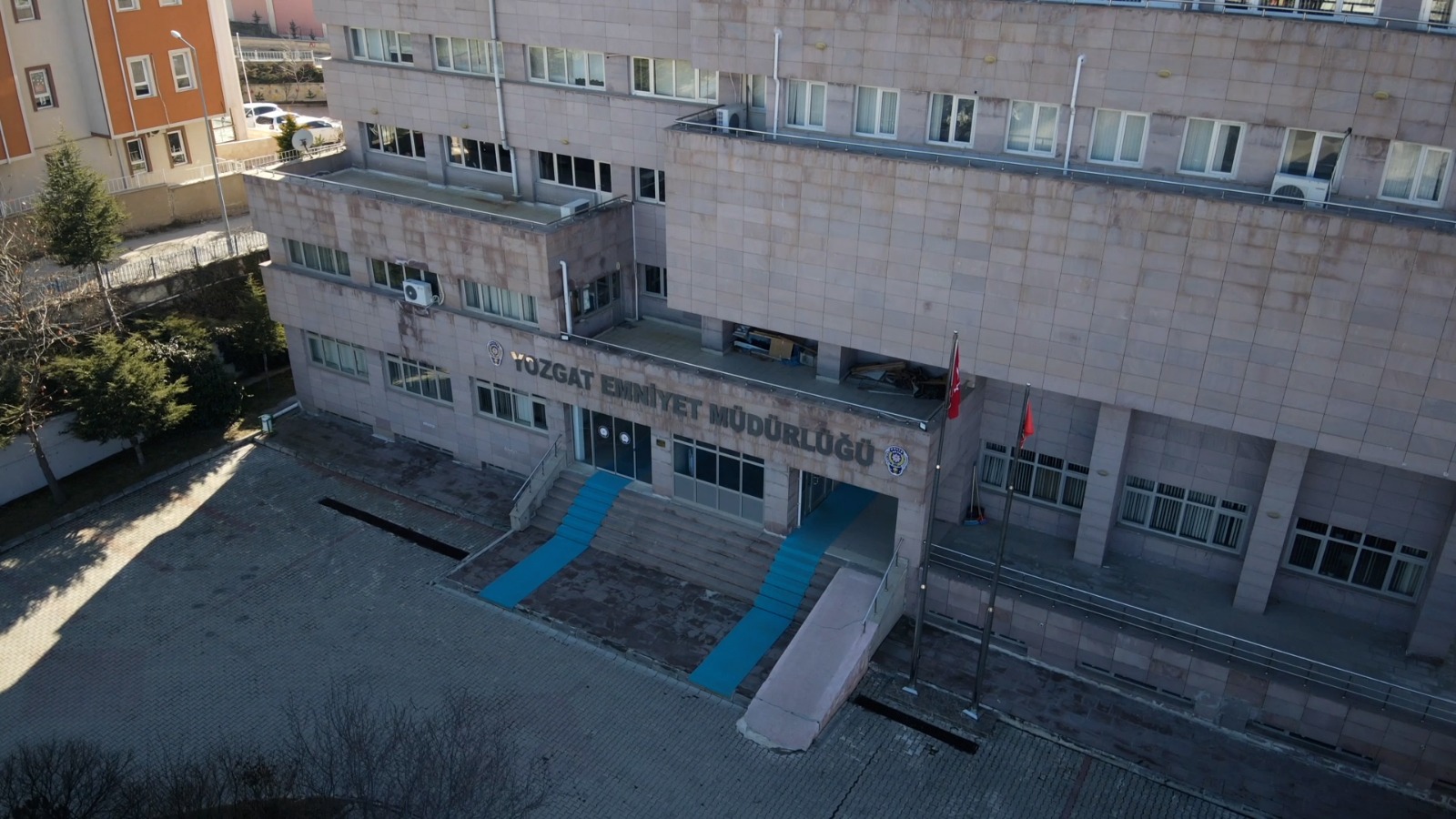 Üç Ayrı Ilçede Operasyon (3)
