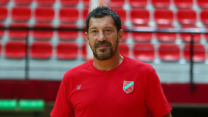 Ufuk Sarıca Kimdir