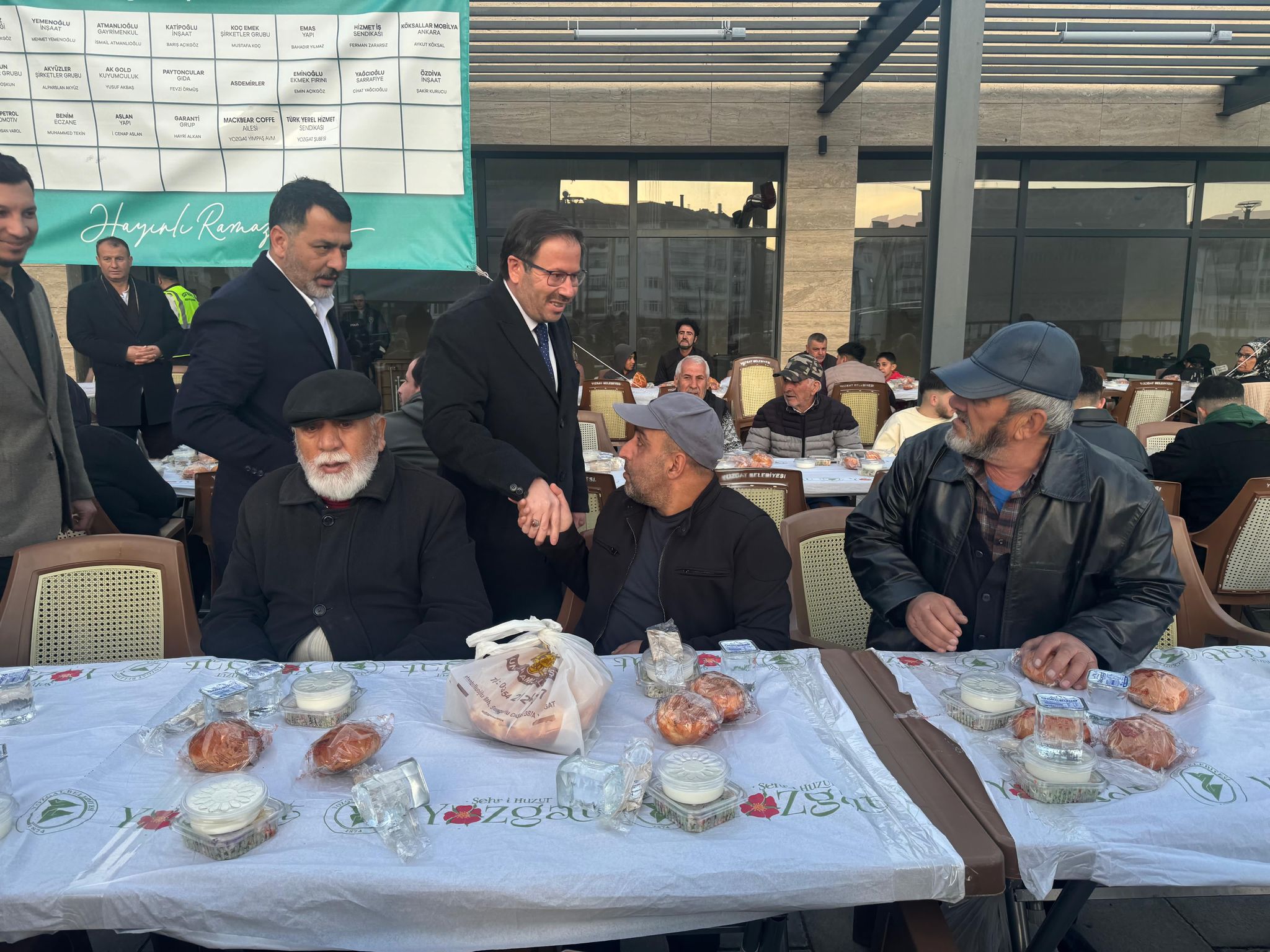 Esnafları Ziyaret Etti4