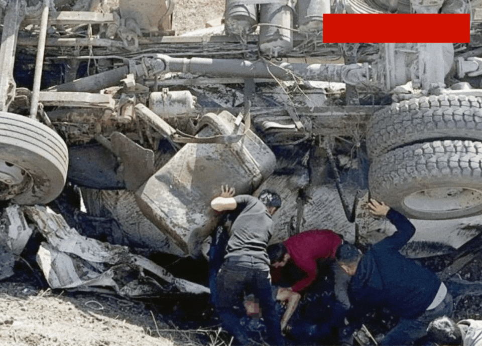 Feci kaza... Yozgat'ta beton mikseri devrildi!