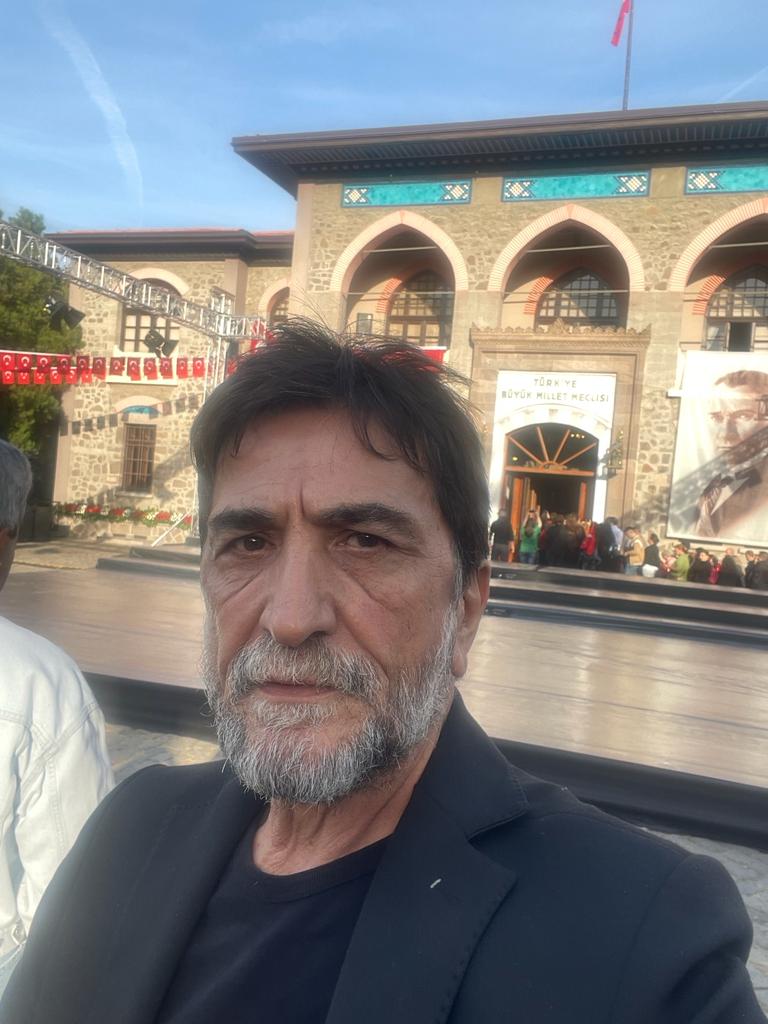 Nihat Genç Kimdir1