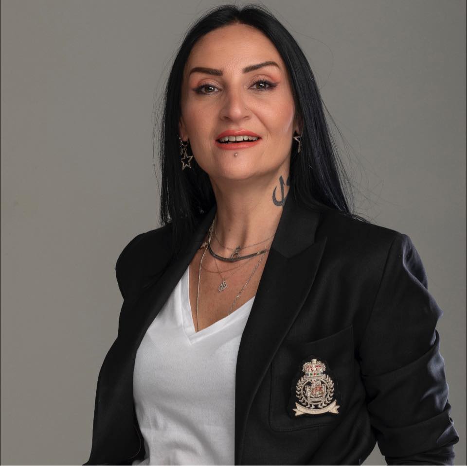 Sibel Uzun Kimdir