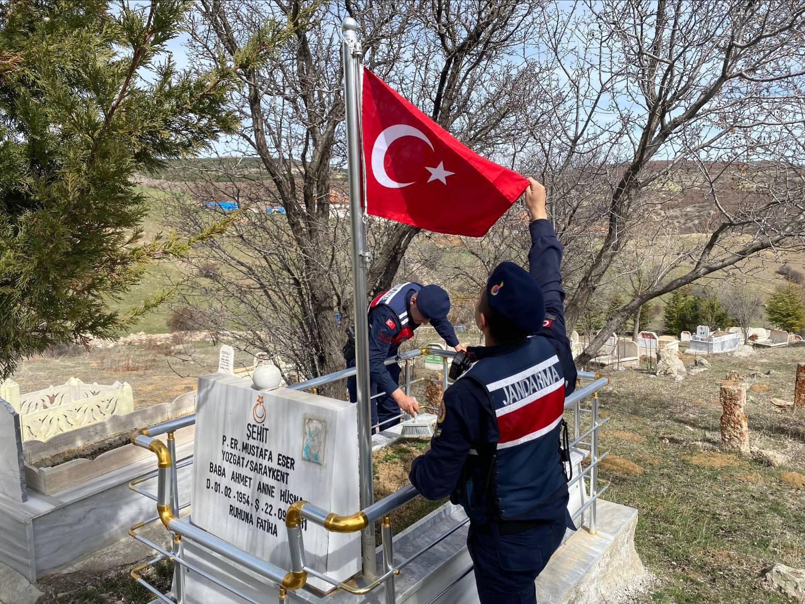 Şehit Kabirleri Temizlendi2