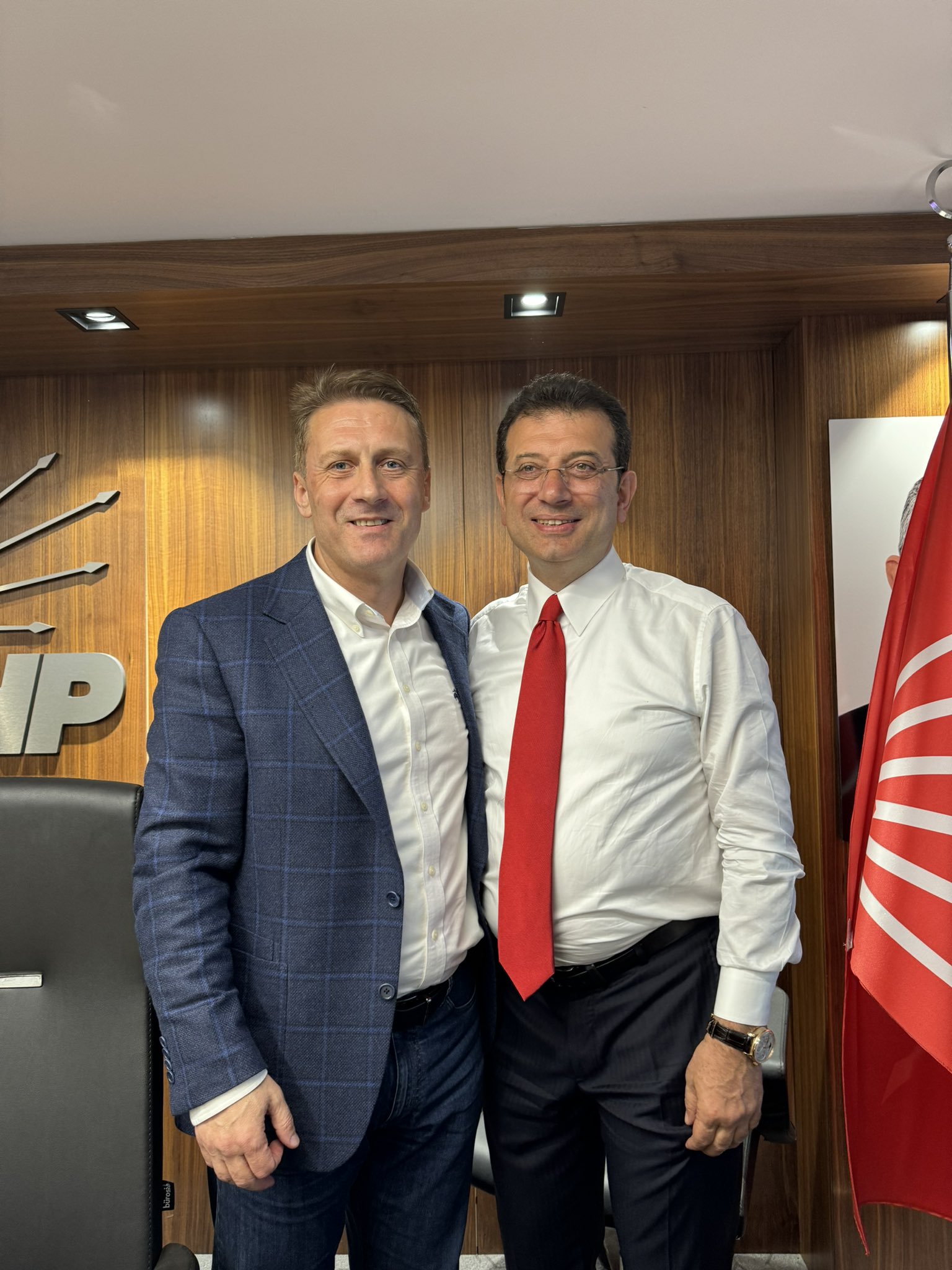Ertan Yıldız Kimdir
