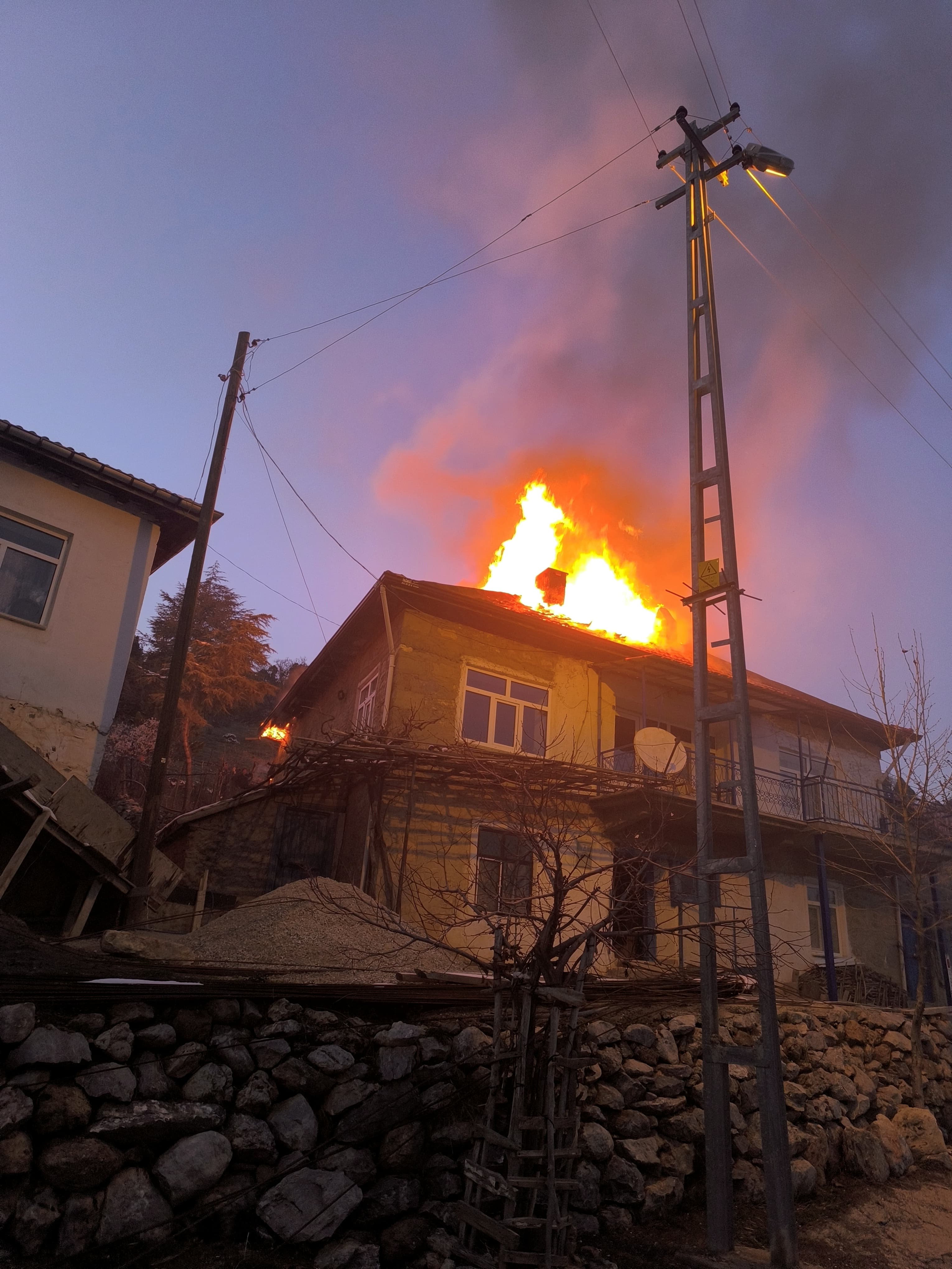 Yangın (2)