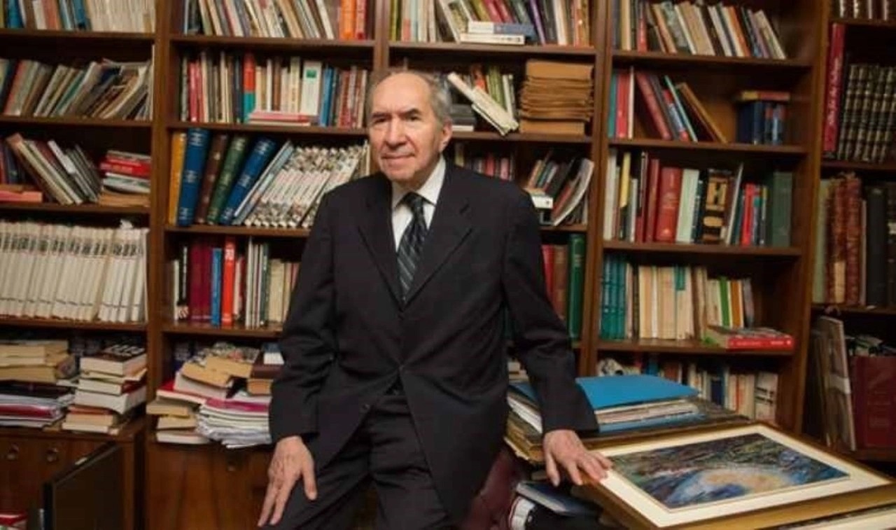 Altan Öymen Kimdir