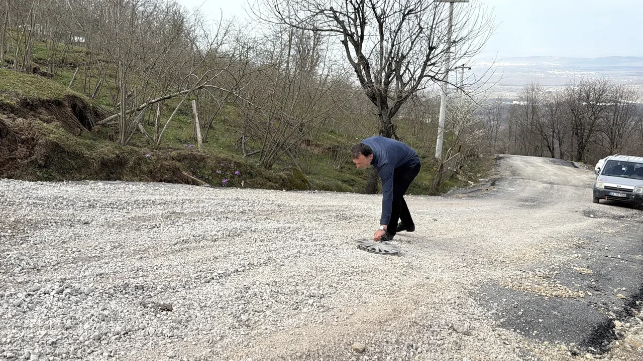 Her Şey Yamuluyor