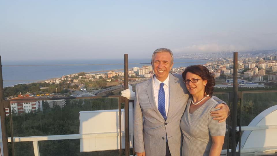 Nursen Yavaş Kimdir