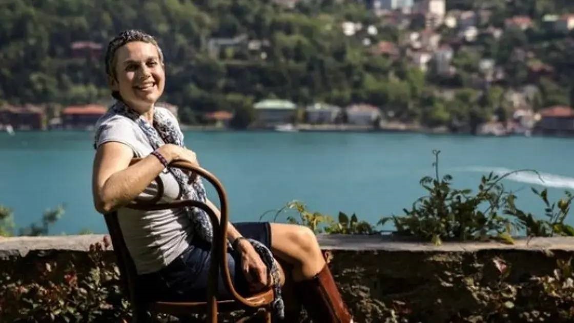 Esra Mungan Kimdir2