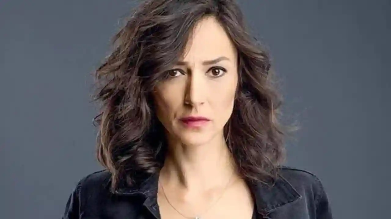 Özlem Çınar Kimdir2
