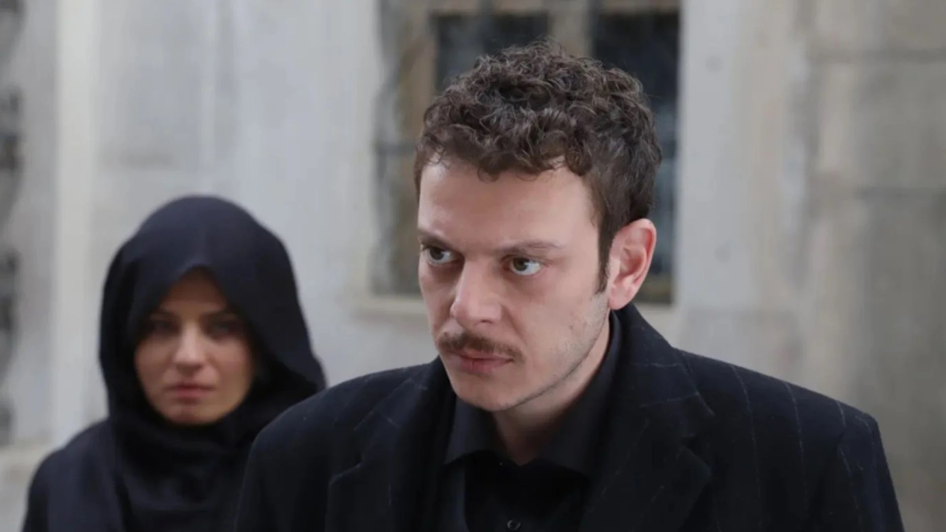 Eray Ertüren Kimdir