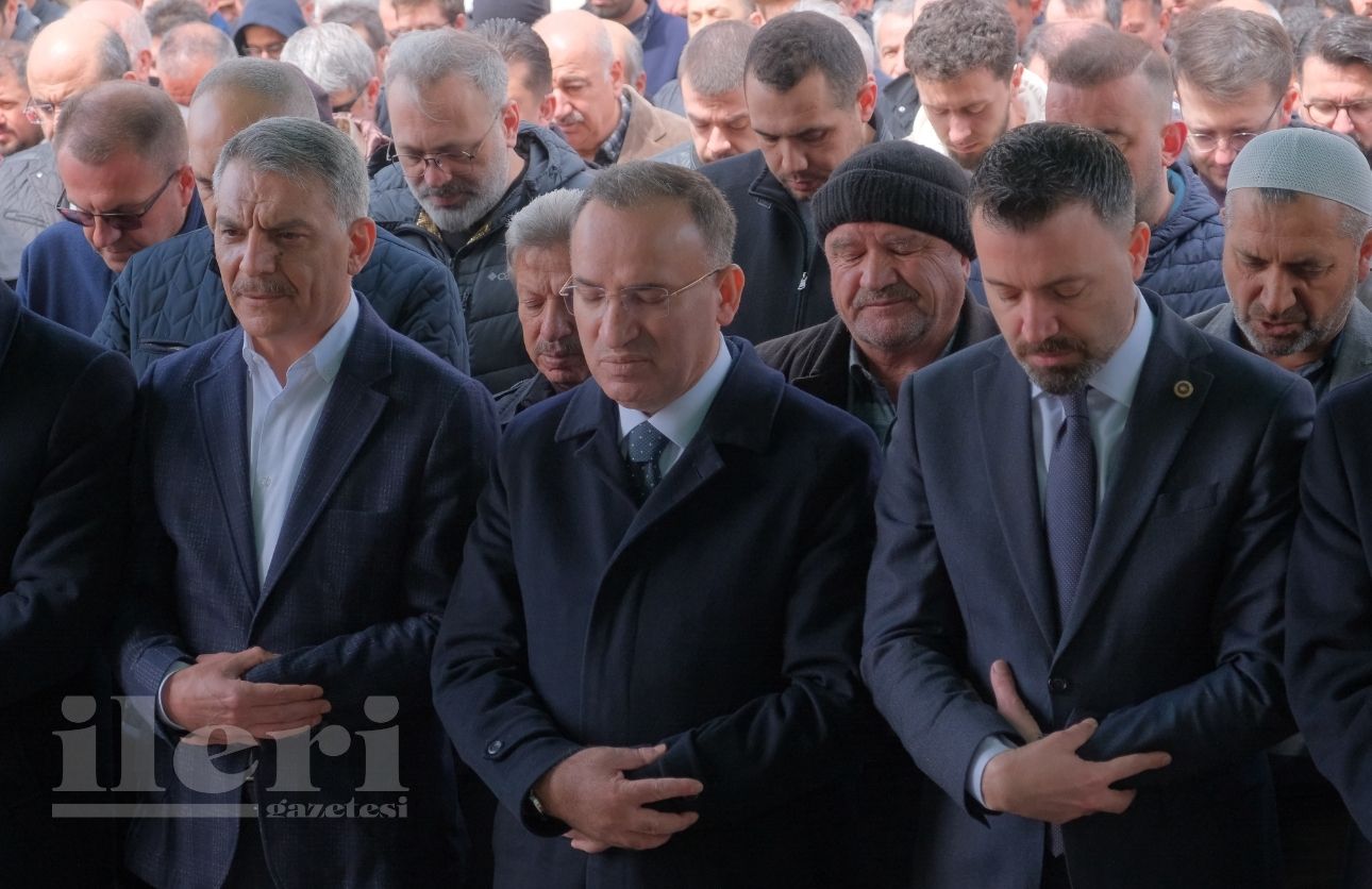 Harun Lekesiz Eşi (3)