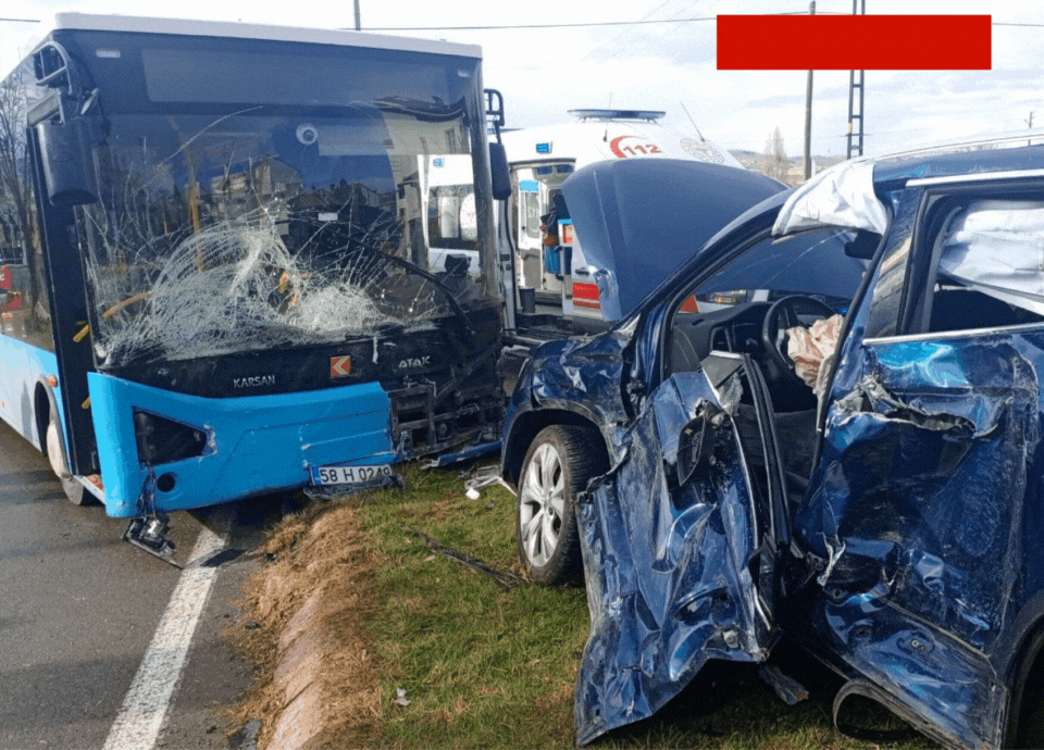 Dikkatsiz sürücü kazaya neden oldu
