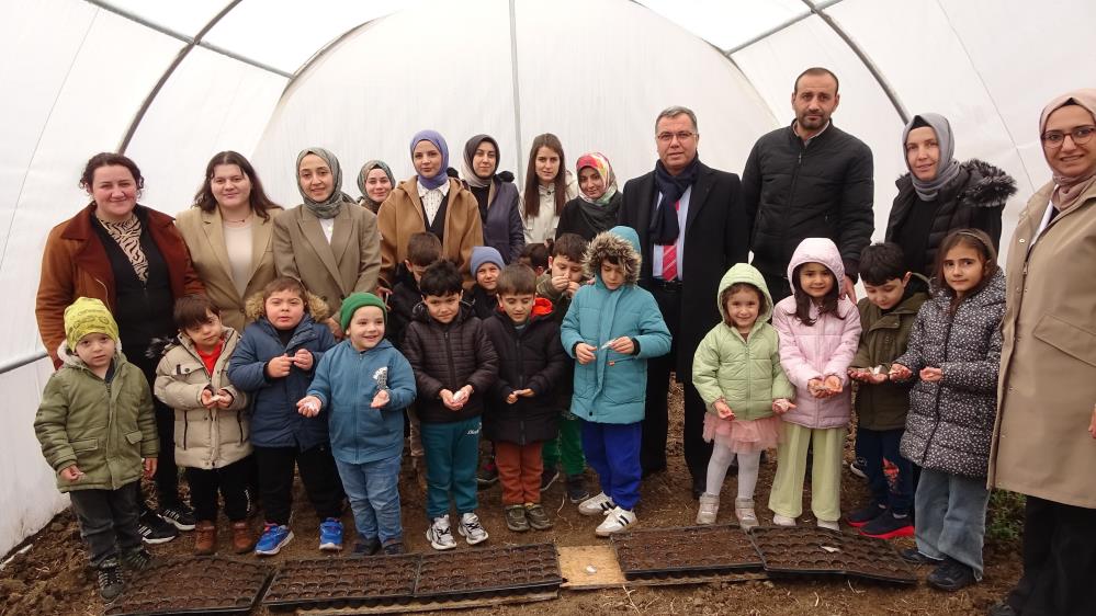 Ata Tohumları Toprakla Buluştu
