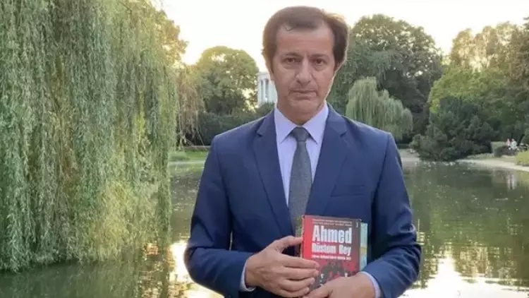 Öztürk Emiroğlu Kimdir