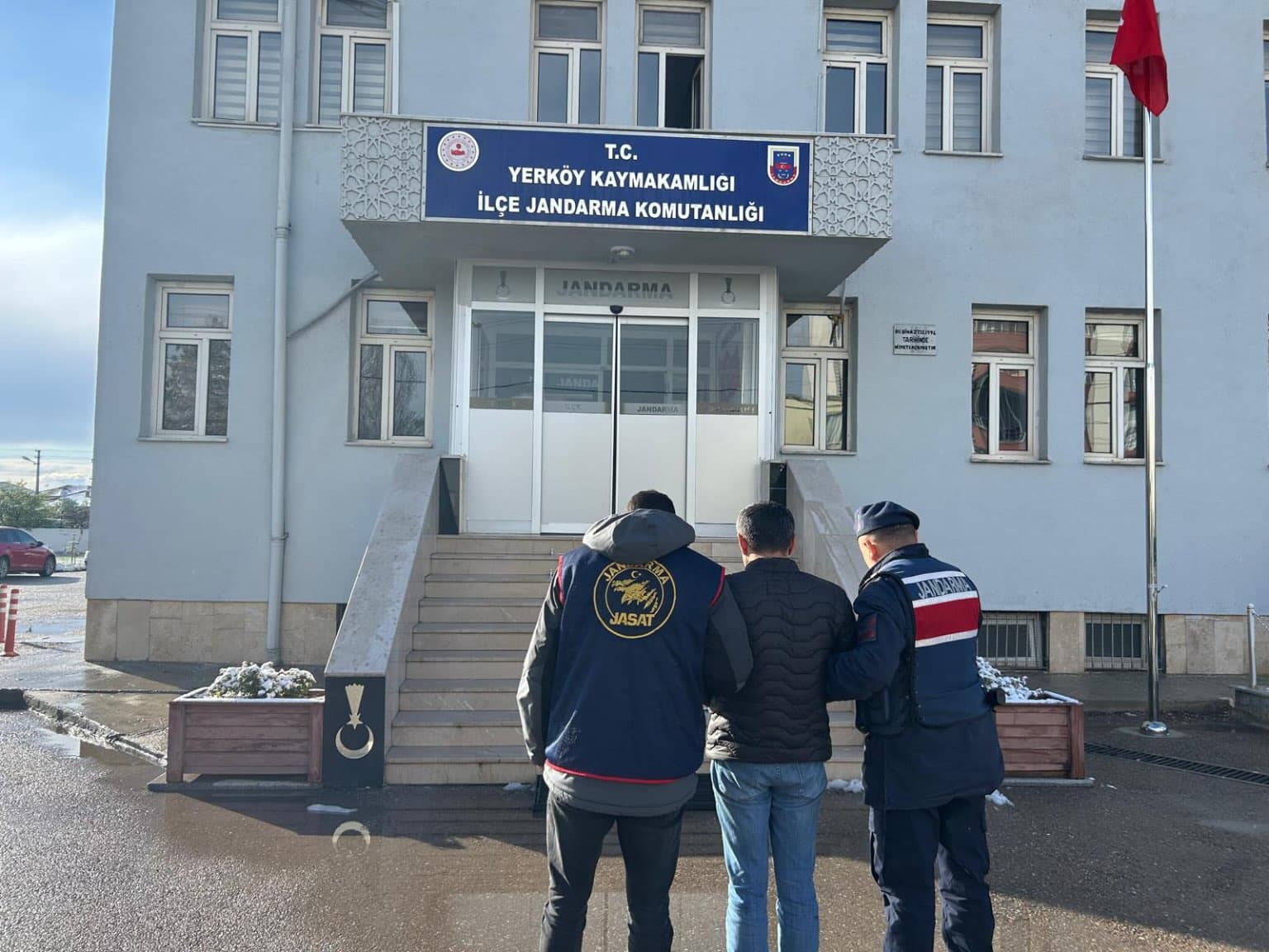 Aranan Şahıs Yakalandı 1