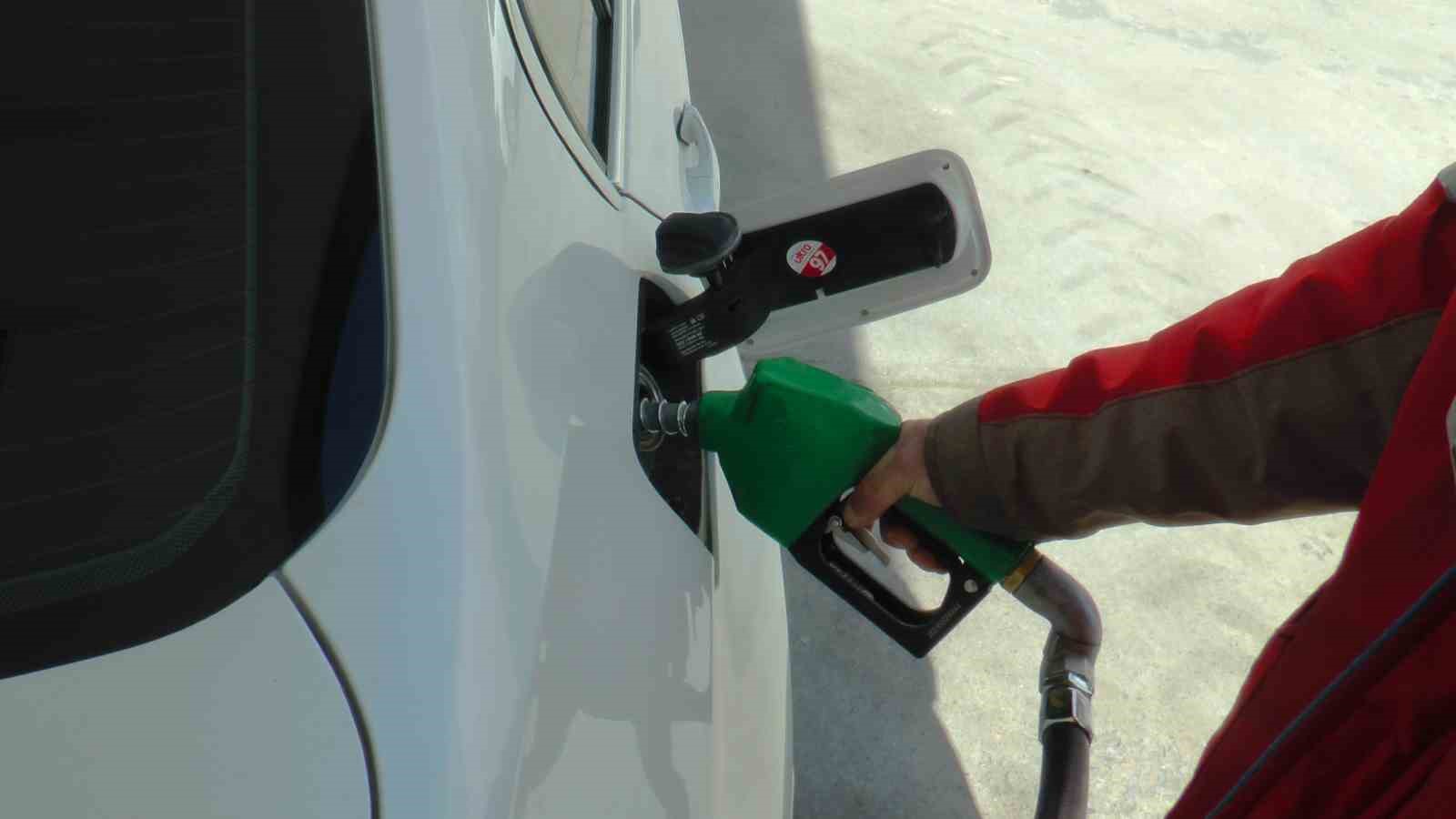 Benzine Yeniden Zam Geldi2