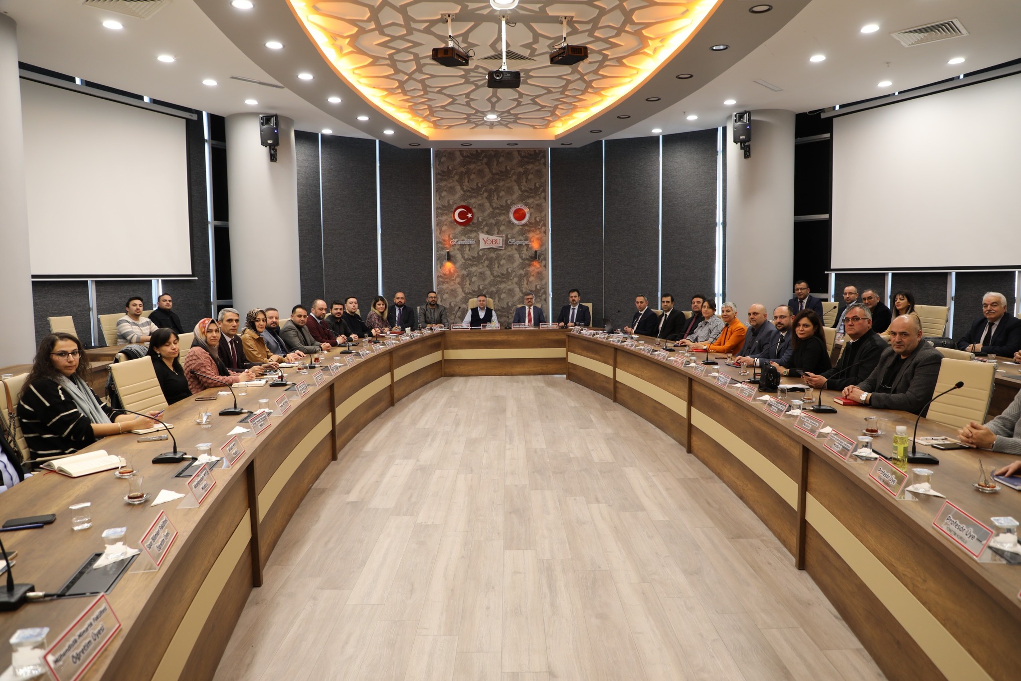 Yobü Ev Sahipliği Yaptı